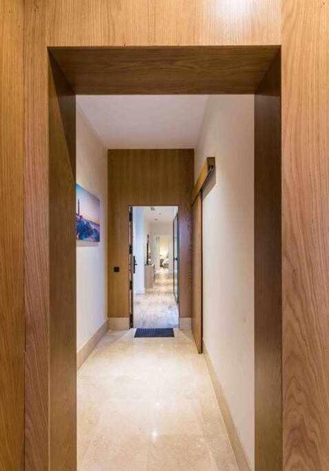 Seville Luxury Downtown Suite Экстерьер фото
